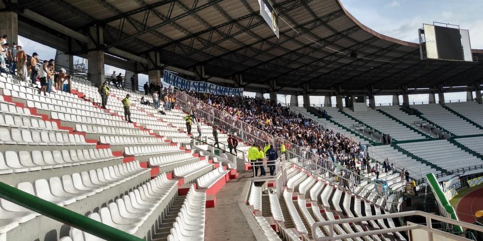 hinchas-de-millonarios-manizales
