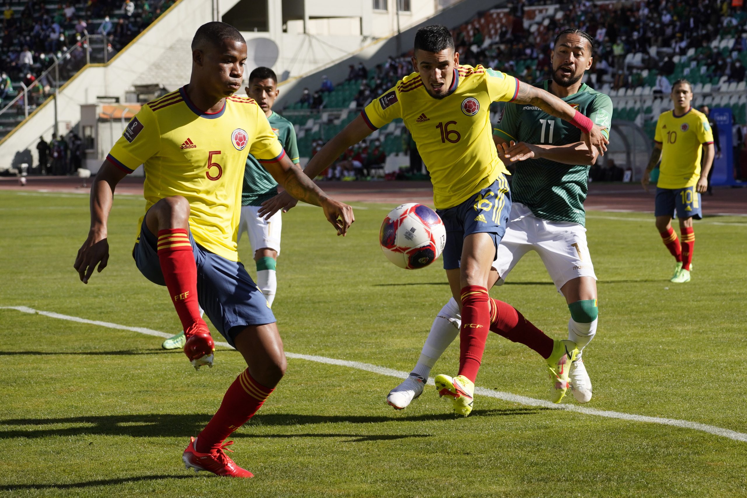 Wilmar Barrios/ Javier Mamani/Getty