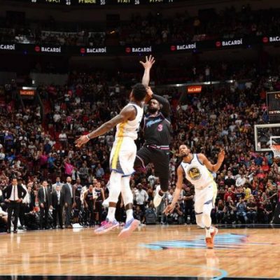 La maravillosa jugada de Dwyane Wade que se roba el show en la NBA