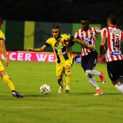 Alianza Petrolera y Junior hicieron un pacto por el punto en Barrancabermeja