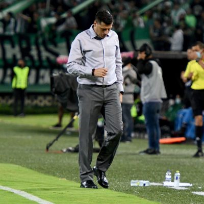 “La nómina de Junior es un Ferrari. Su DT, Juan Cruz Real es un Renault 4”