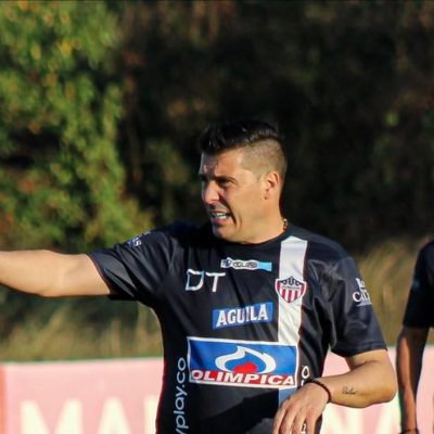 ¿Tiene las horas contadas en Junior? El Ultimátum que le dieron a Juan Cruz