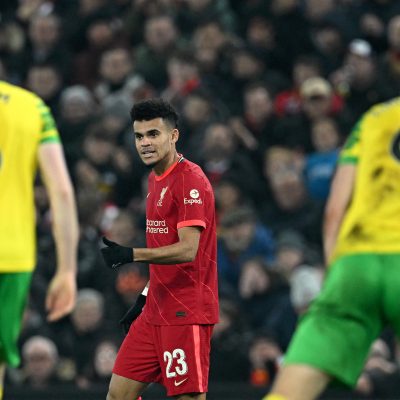 ¿Están menospreciando a Luis Díaz? Comparan al colombiano con un jugador de 2da división