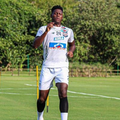 Este defensor de Junior es duda para el partido contra Oriente Petrolero