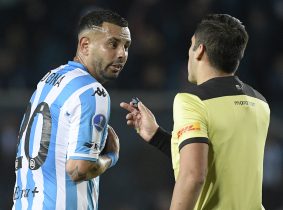 No lo quieren en Argentina: Hinchas de Racing no se soportan a Edwin Cardona