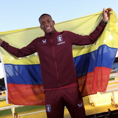 Jhon Jáder Durán fue presentado como nuevo jugador del Aston Villa